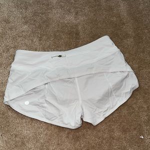 White Lululemon 2.5 in Speed Up Shorts